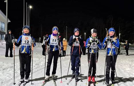 Luca Peltonen, Vilmiina Mattila, Verneri Luoma, Milja Anttila ja Neea Haapio osallistuivat tammikuun viimeisiin hiihtokisoihin.