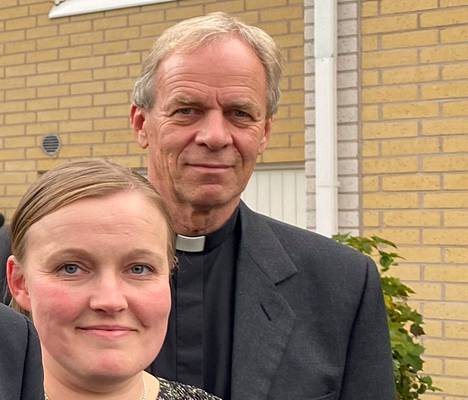 Sastamalan kirkkoneuvoston varapuheenjohtaja Suvi Sianoja ja kirkkoherra Vesa Auren ovat olleet valmistelemassa seurakunnan kiinteistöstrategiaa.