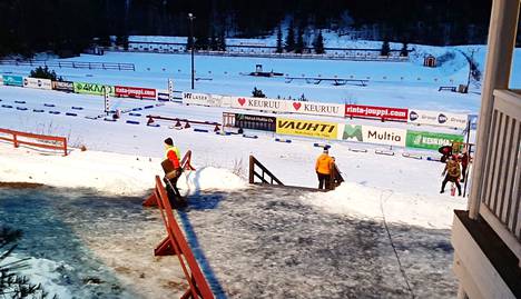 Keski-Suomen pm-hiihdot jouduttiin siirtämään latuolosuhteiden vuoksi Keurusselän liikuntapuistosta Äänekoskelle. Viikkoa aikaisemmin 71. Keuruun hiihdot stadionilla vielä onnistuivat. 