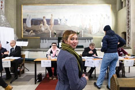 Kristiina Mäkinen äänesti ehdokasta, joka on suurin piirtein samanikäinen kuin hän ja on kiinnostunut samantyyppisistä asioista.