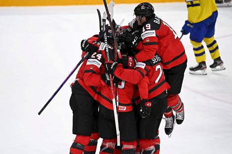 Kanada nousi kolmen maalin takaa rinnalle ja jatkoajalla voittoon Ruotsia vastaan puolivälierässä.