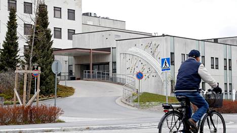 Terveyspalvelujen johdossa on liikettä Raumalla. Lähiviikkoina haettavaksi tulee johtavan ylilääkärin virka.