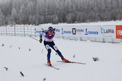 Ville-Petteri Saarela hiihtosuunnisti sprinttikisan maailmanmestariksi MM-kotikisoissa Keminmaassa.
