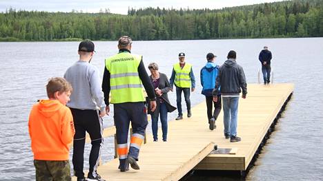 Vuonna 2022 Vesuri-ryhmän rahoituksella tehtiin uusi uimaranta-alue Isoon Kirjaan.