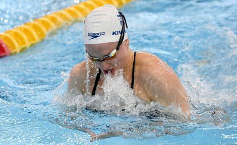 Veera Kivirinta ui viidenneksi Rooman EM-uintien 50 metrin rintauintifinaalissa.