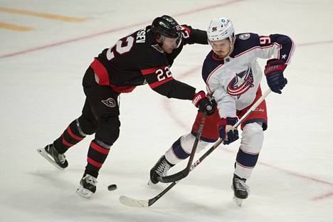 Jääkiekon NHL:ssä Columbus Blue Jackets otti Ottawassa 4–1-voiton isäntäjoukkue Senatorsista.
