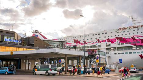 Baltic Princess jää ainakin toistaiseksi Tallink-Siljan ainoaksi laivaksi Turun ja Tukholman välisellä reitillä.