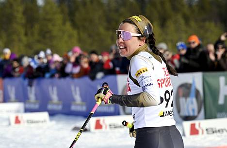 Kerttu Niskanen oli ykkönen Rovaniemellä. Kuva on Inarin SM-hiihdoista 2. huhtikuuta.
