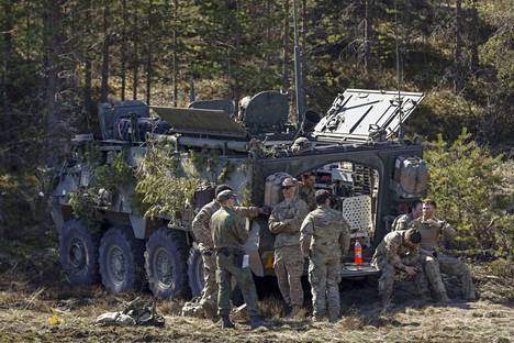 Yhdysvaltain Euroopan maavoimajoukkojen 2. ratsuväkirykmentti maavoimien Arrow 18 -harjoituksissa Niinisalossa Kankaanpäässä 9. toukokuuta 2018. Kansainväliset joukot harjoittelevat Suomessa läpi kesän.