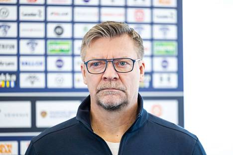 Jukka Jalonen haluaisi Liigaan tauot maajoukkuepelien ajaksi.