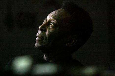 Pelé on brasilialaismedian mukaan siirretty palliatiiviseen hoitoon.