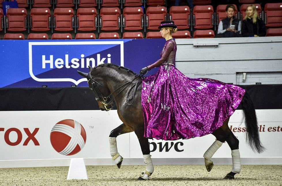 Horse Show on tarkoitus järjestää jälleen Helsingissä lokakuussa. Viron Dinna Ellerman ja Landys Akvarel kouluratsastuksen Knock-out dressage -kilpailussa vuonna 2018.