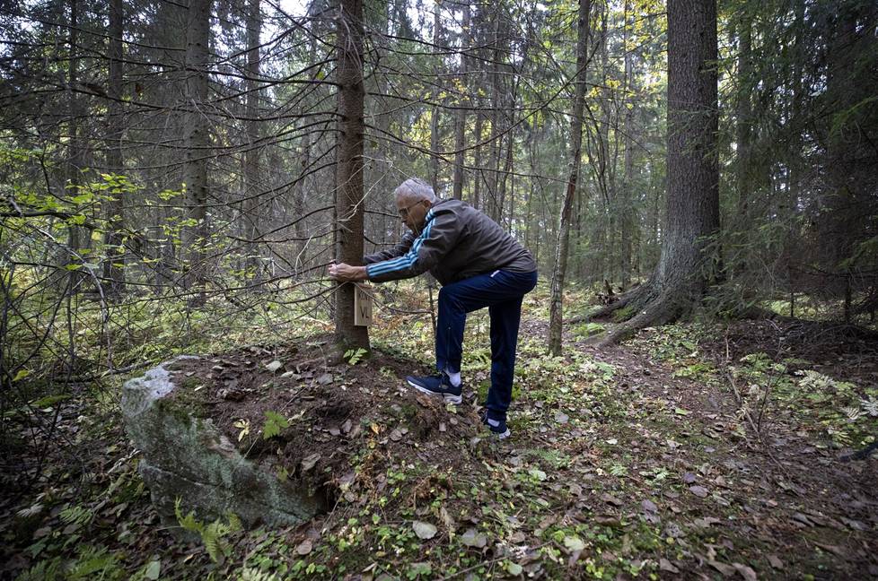 Porilainen emeritus liikunnanopettaja, Koululiikuntaliiton aluevastaava Timo Stenfors, 72, on tehnyt vuosikymmeniä pyyteetöntä työtä pyrkiessään kehittämään muun muassa porilaiskoululaisten suunnistustuntien mielekkyyttä. Viime vuosina hän on etsinyt omalla ajallaan Porin metsän karttaan kymmeniä uusia maamerkkejä rastivaihtoehdoiksi.