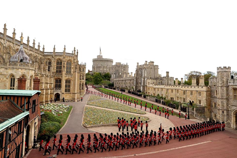 Windsorin linnassa järjestettiin vielä julkinen ja yksityinen seremonia.