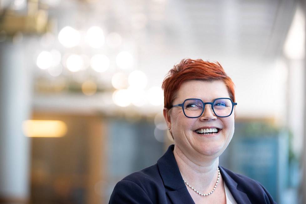 Kokemäkeläinen Sari Salmela on toiminut Aito Säästöpankin yrityspankinjohtajana viime vuoden elokuusta lähtien. Hänen toimialueensa on yhtä kuin pankin koko toimialue Satakunnassa, Pirkanmaalla ja Etelä-Pohjanmaalla.