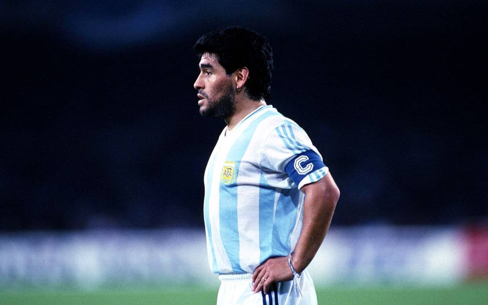 Diego Maradona tallentui usein Juha Tammisen kuviin MM-kisoissa.