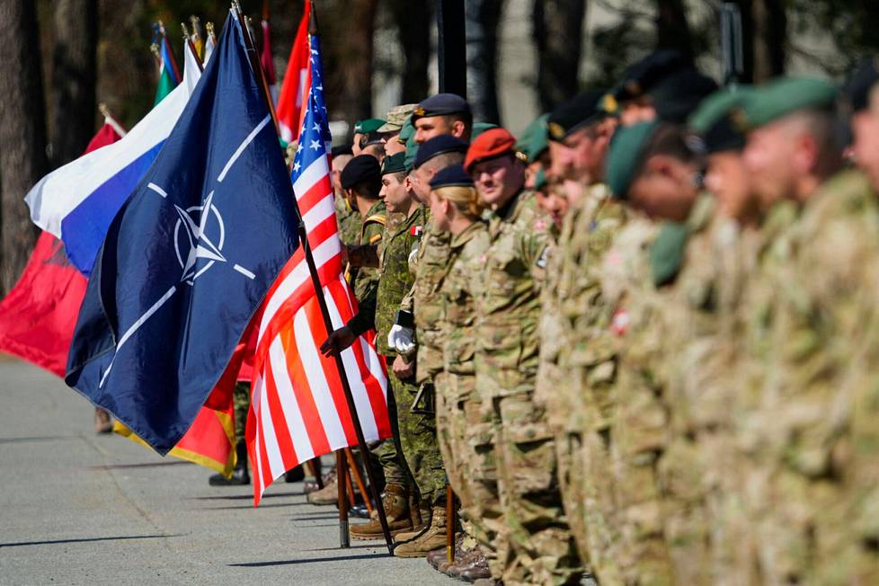 Naton Latviassa sijaitsevat monikansalliset nopean toiminnan joukot on sijoitettu Adazin sotilastukikohtaan. 