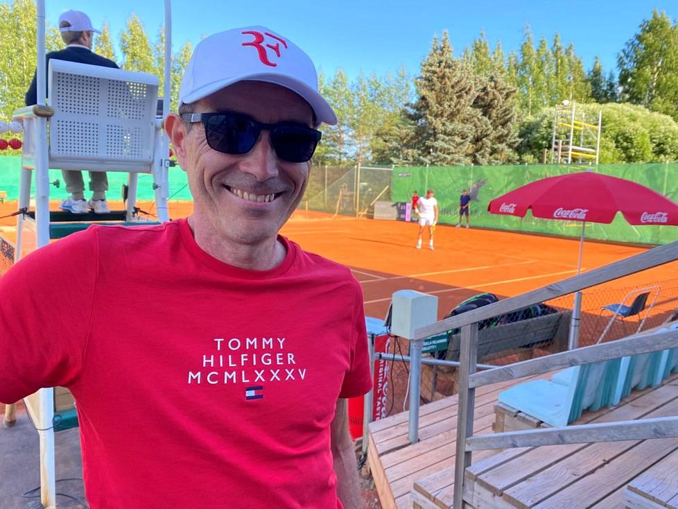 Kankaanpään Nastaset on yksi Suomen Tennisliiton 152 jäsenseurasta. Puheenjohtaja Tero Vehkamäki on joka kesä tuttu näky Tampere Open turnauksen katsomossa. 