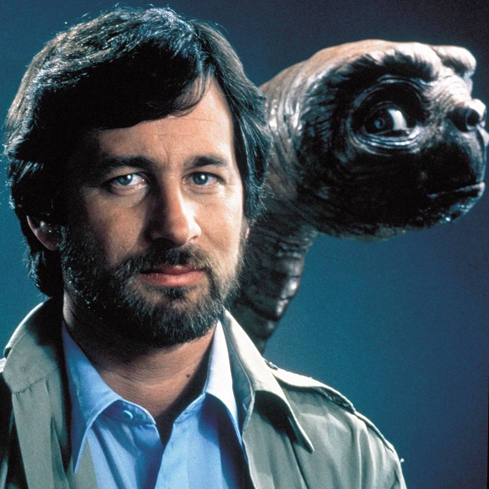 Steven Spielberg on yksi maailman menestyneimmistä elokuvantekijöistä. Hän on voittanut  Oscar-palkinnon kahdesti ohjaajana (Schindlerin lista, 1993, ja Pelastakaa sotamies Ryan, 1998) ja kerran tuottajana.