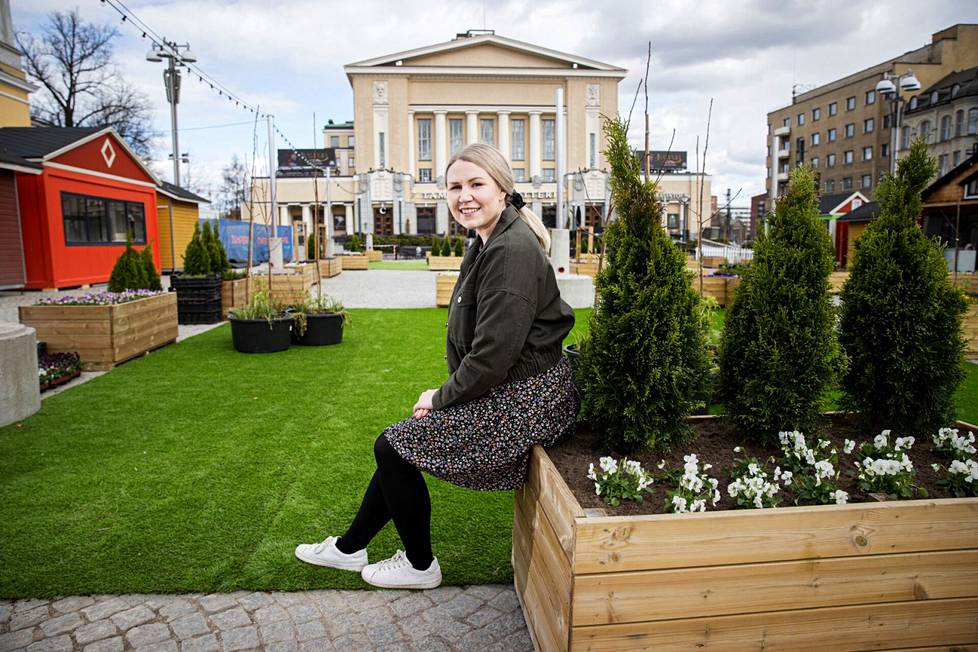 Tampereen kaupungin tapahtumatuottaja Matilda Salminen kertoo, että Keskustorin kesäkeitaan viereen tulee myös kaikille avoin ”activity zone”.