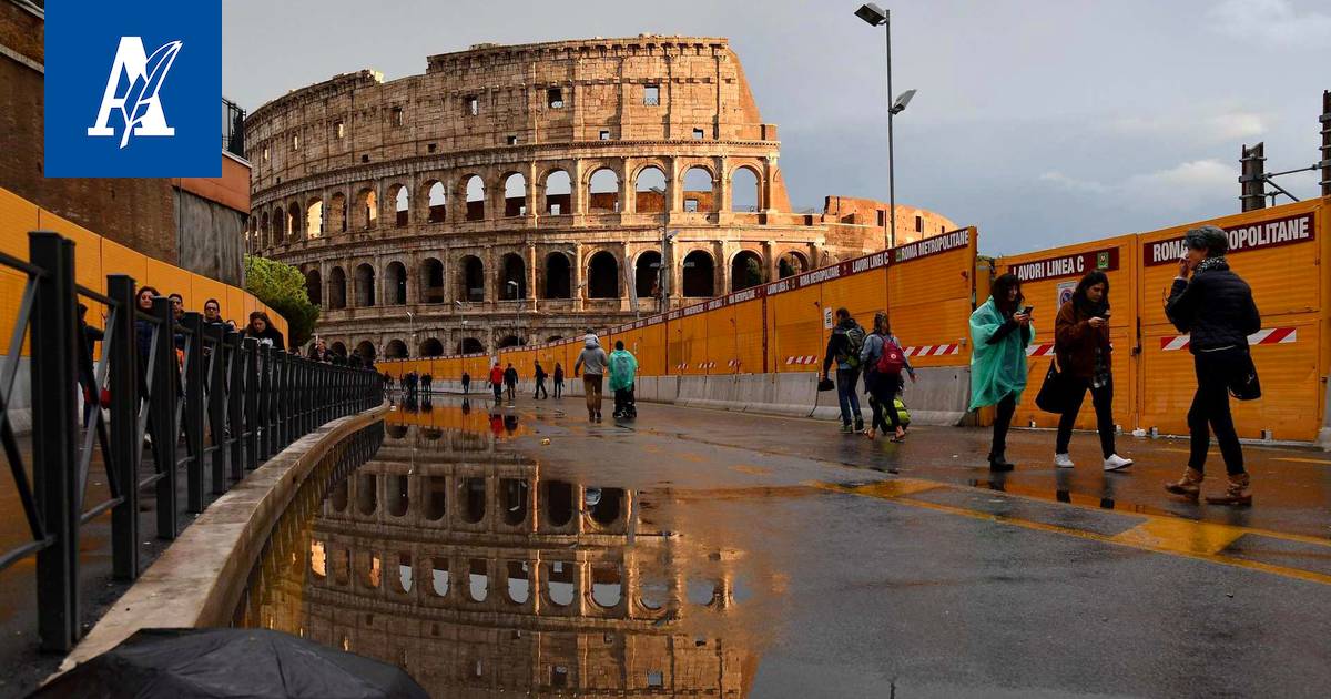 Harvinainen kunnianosoitus 100-vuotiaalle Suomelle: Rooman suurin nähtävyys  Colosseum valaistaan sinivalkoiseksi - Uutiset - Aamulehti