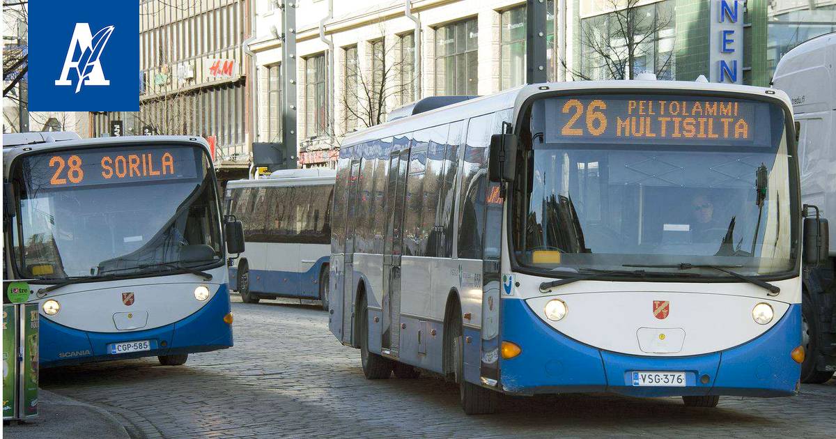 Jouluparaati muuttaa Tampereen bussien kulkua tänään – Katso tästä oman  bussisi reitti - Pirkanmaa - Aamulehti