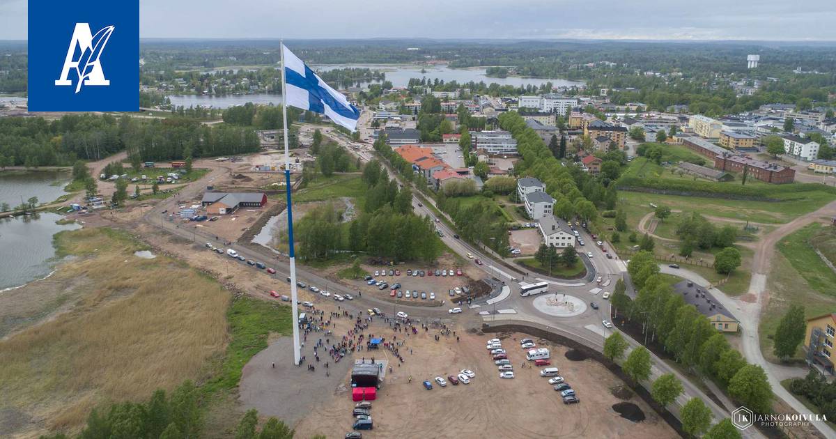 Hamina: Maailman suurin Suomen lippu vaurioitui - Uutiset - Aamulehti