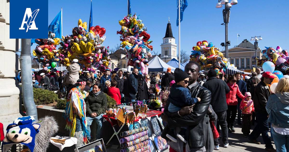 Tampereen perinteinen vapputori siirtyy Keskustorilta Hämeenpuistoon -  Tampere - Aamulehti