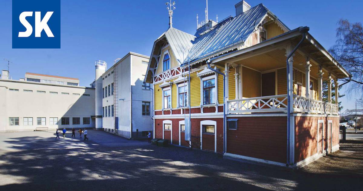 Heinen huvila ja Mäntyluodon koulu myyntiin - Satakunta - Satakunnan Kansa